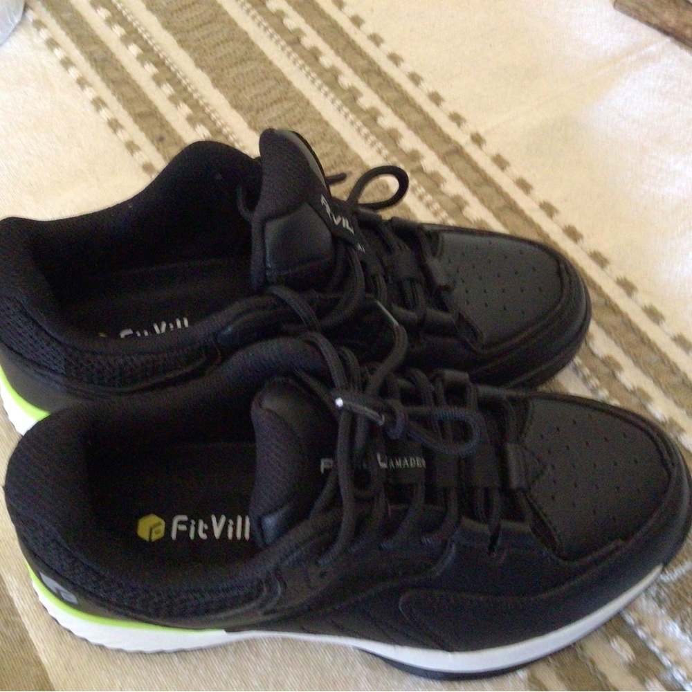 Men’s court shoe